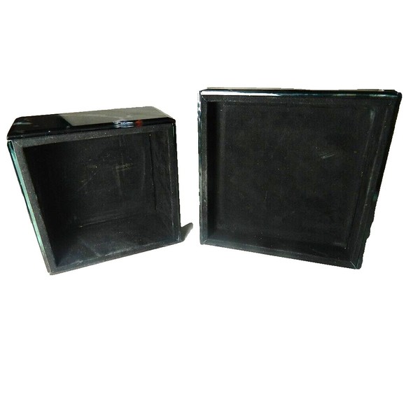 Marbled Box Handcrafted in India 4.75"X4.75"X3" Felt Lining - Picture 4 of 6